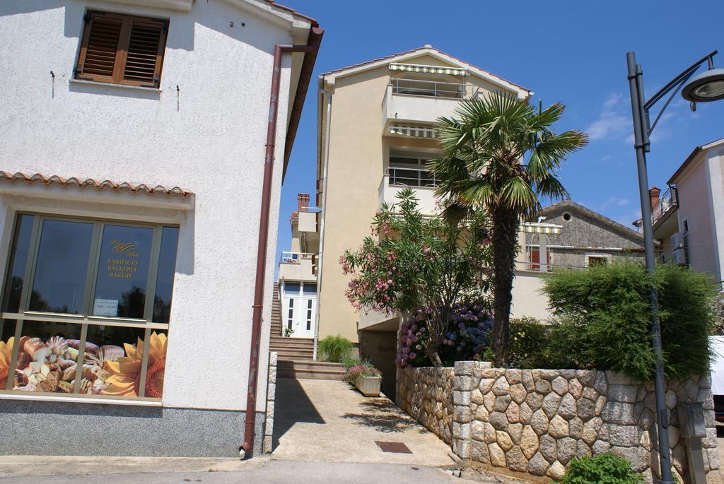 Apartments Robert Porat  Exteriér fotografie